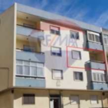 Apartamento T2 em Rio de Mouro para venda