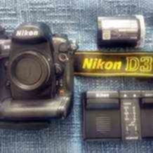 Nikon D3 (corpo) + 1 bateria extra por 1000,00 Euros 
